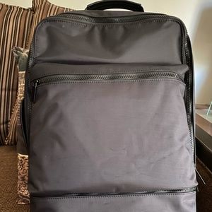 Bugatti Bond Street Traveler Black BackPack/Briefcase/Laptop/Traveler